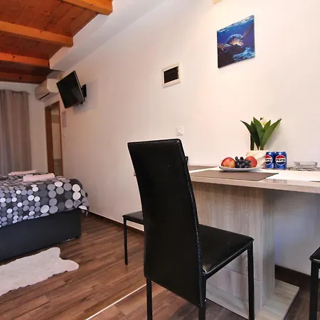 Apartman Tomi